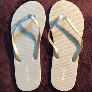 old navy flip flops silver
